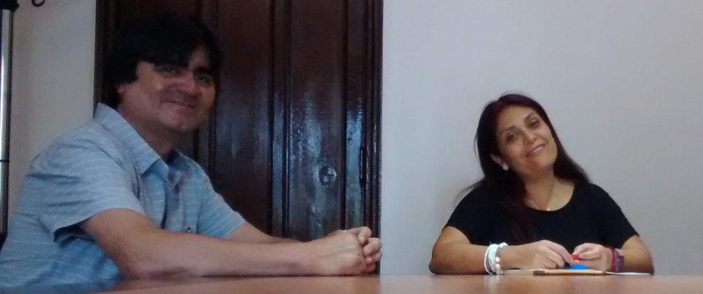 Wilfredo Santoro Cerda, presidente del Consejo Patrimonial de Mejillones, junto a Ana Paz Cárdenas, Secretaria Ejecutiva de Monumentos Nacionales (2017).